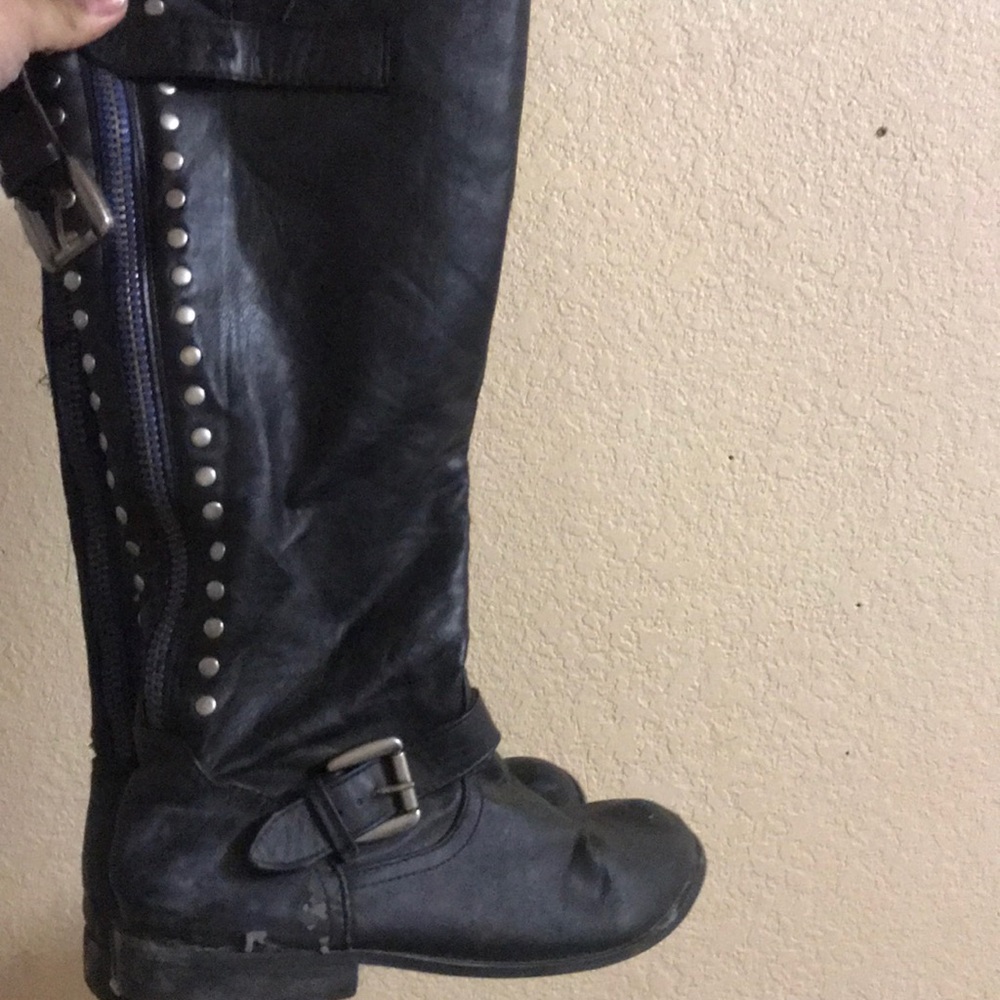 Black boots